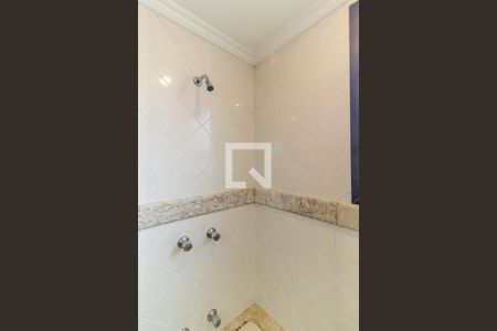 Apartamento à venda com 323m², 4 quartos e 3 vagasBanheiro 2