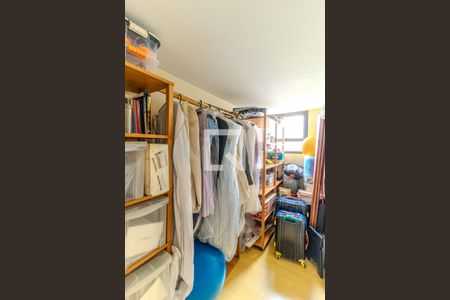 Apartamento à venda com 323m², 4 quartos e 3 vagasCloset do Quarto 4