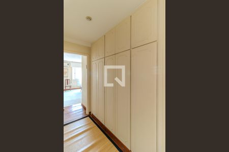 Apartamento à venda com 323m², 4 quartos e 3 vagasCorredor