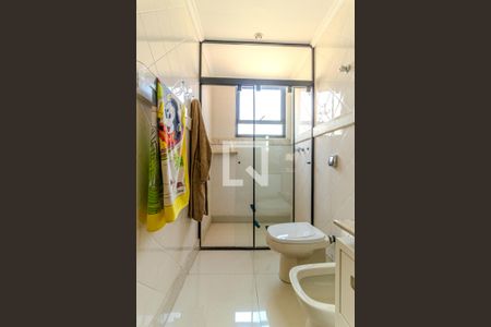 Apartamento à venda com 323m², 4 quartos e 3 vagasBanheiro 1