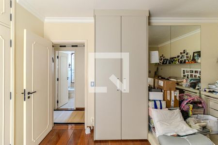 Apartamento à venda com 323m², 4 quartos e 3 vagasQuarto 1