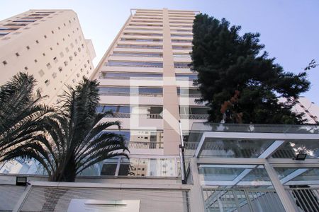 Apartamento à venda com 97m², 3 quartos e 2 vagas Apartamento à venda com 97m², 3 quartos e 2 vagasFachada