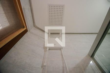 Apartamento à venda com 94m², 3 quartos e 2 vagasBanheiro Social