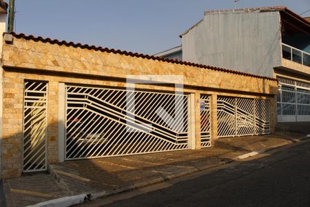 Casa à venda com 300m², 3 quartos e 4 vagasFachada