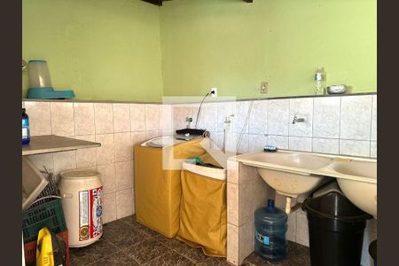 Casa à venda com 167m², 4 quartos e 3 vagas Casa à venda com 167m², 4 quartos e 3 vagasLavanderia