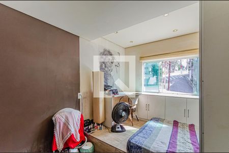 Casa à venda com 300m², 4 quartos e 4 vagas Casa à venda com 300m², 4 quartos e 4 vagasSuíte 3