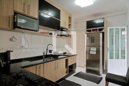 Casa à venda com 145m², 3 quartos e 2 vagas Casa à venda com 145m², 3 quartos e 2 vagasCozinha