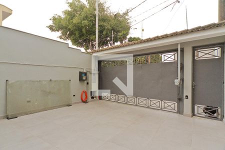 Casa à venda com 145m², 3 quartos e 2 vagas Casa à venda com 145m², 3 quartos e 2 vagasÁrea externa
