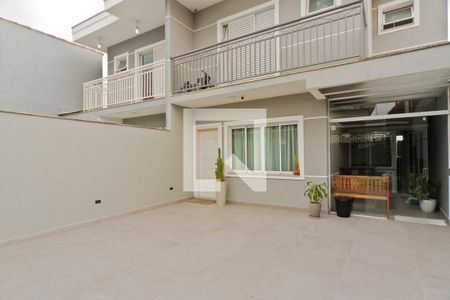 Casa à venda com 145m², 3 quartos e 2 vagas Casa à venda com 145m², 3 quartos e 2 vagasÁrea externa