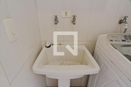 Casa à venda com 145m², 3 quartos e 2 vagas Casa à venda com 145m², 3 quartos e 2 vagasÁrea de Serviço