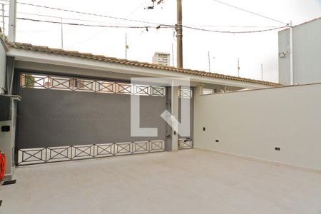 Casa à venda com 145m², 3 quartos e 2 vagas Casa à venda com 145m², 3 quartos e 2 vagasÁrea externa