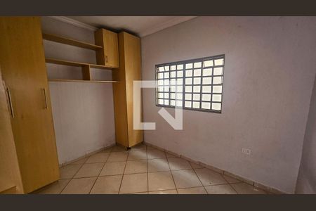 Quarto 1 de casa para alugar com 3 quartos, 229m² em Residencial Vereda dos Buritis, Goiânia