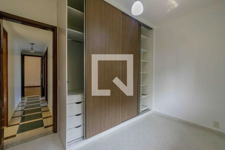 Apartamento à venda com 121m², 4 quartos e 2 vagasQuarto 1