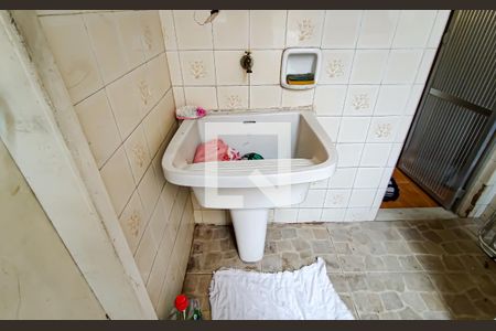 Casa à venda com 230m², 3 quartos e 2 vagas Casa à venda com 230m², 3 quartos e 2 vagasárea de serviço