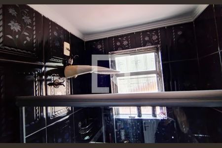 Casa à venda com 230m², 3 quartos e 2 vagas Casa à venda com 230m², 3 quartos e 2 vagasbanheiro social