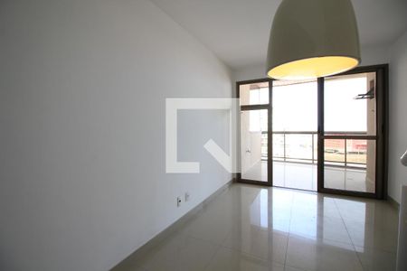 Sala de apartamento para alugar com 3 quartos, 150m² em Jacarepaguá, Rio de Janeiro
