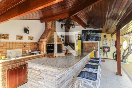 Casa de condomínio à venda com 320m², 4 quartos e 4 vagasÁrea externa