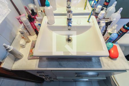 Casa de condomínio à venda com 320m², 4 quartos e 4 vagasSuíte 2 - Banheiro