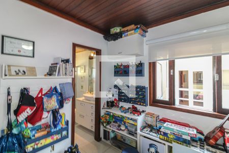 Casa de condomínio à venda com 320m², 4 quartos e 4 vagasSuíte 3