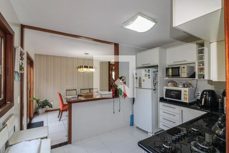 Casa de condomínio à venda com 320m², 4 quartos e 4 vagasCozinha