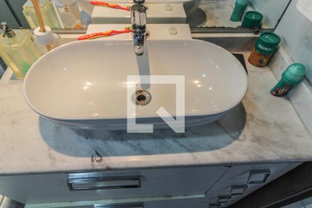 Casa de condomínio à venda com 320m², 4 quartos e 4 vagasSuíte 3 - Banheiro