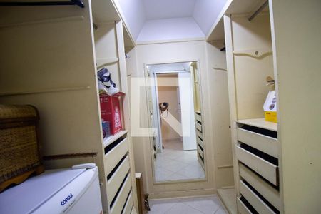 Apartamento para alugar com 229m², 4 quartos e 3 vagasCloset da Suíte