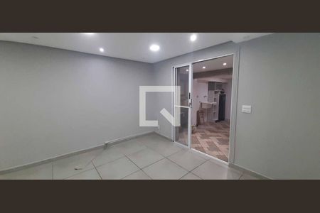 Sala de casa para alugar com 4 quartos, 140m² em Conceição, Osasco