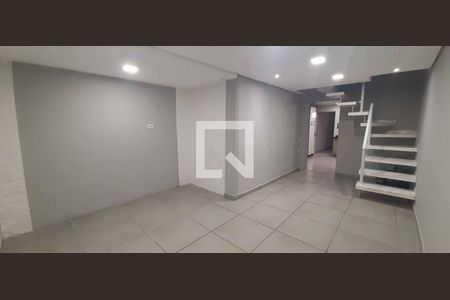 Sala de casa para alugar com 4 quartos, 140m² em Conceição, Osasco