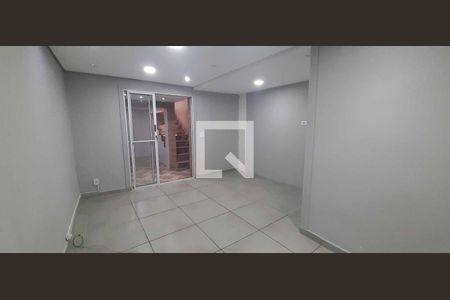 Sala de casa para alugar com 4 quartos, 140m² em Conceição, Osasco