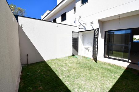 Casa de condomínio à venda com 86m², 2 quartos e 2 vagasÁrea de Serviço