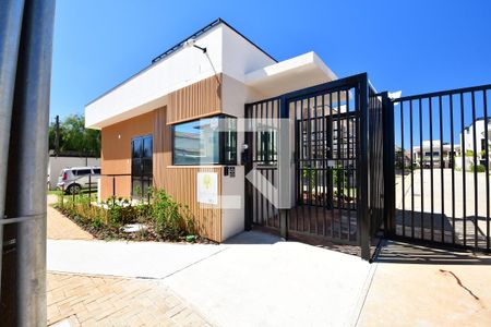 Casa de condomínio à venda com 86m², 2 quartos e 2 vagasFachada e portaria