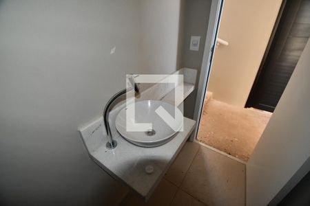 Casa de condomínio à venda com 86m², 2 quartos e 2 vagasLavabo