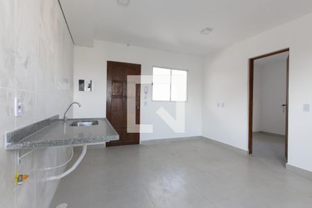 Sala / Cozinha de apartamento para alugar com 2 quartos, 42m² em Vila Taquari, São Paulo