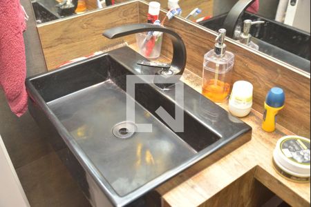 Apartamento à venda com 128m², 2 quartos e 2 vagasBanheiro da Suíte 1