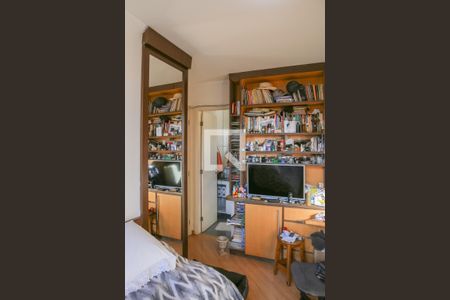 Apartamento à venda com 116m², 3 quartos e 3 vagas Apartamento à venda com 116m², 3 quartos e 3 vagasSuíte 2