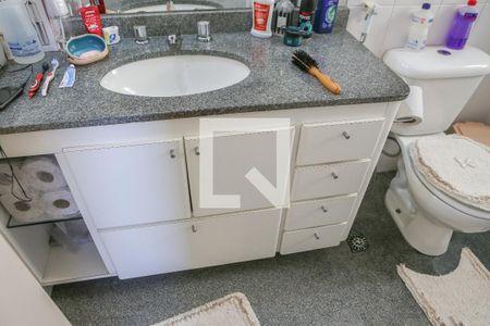 Apartamento à venda com 116m², 3 quartos e 3 vagas Apartamento à venda com 116m², 3 quartos e 3 vagasBanheiro da Suíte 2