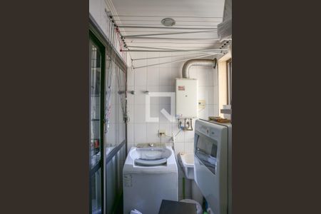 Apartamento à venda com 116m², 3 quartos e 3 vagas Apartamento à venda com 116m², 3 quartos e 3 vagasÁrea de Serviço