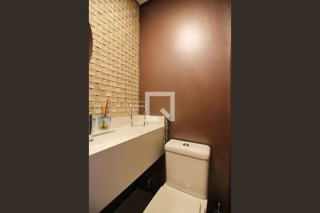 Casa à venda com 131m², 2 quartos e 2 vagasLavabo