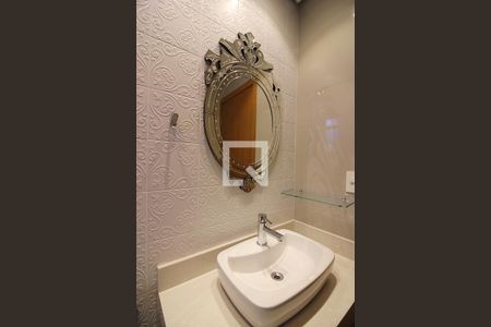 Casa à venda com 131m², 2 quartos e 2 vagasBanheiro Social