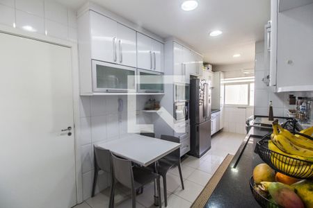 Apartamento à venda com 133m², 3 quartos e 2 vagasCozinha