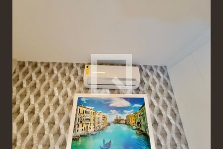 Apartamento à venda com 119m², 3 quartos e 1 vagaQuarto e banheiro serviço adaptado para suíte 