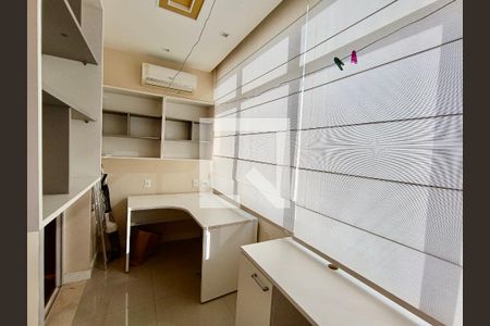 Apartamento à venda com 119m², 3 quartos e 1 vagaVaranda fechada 