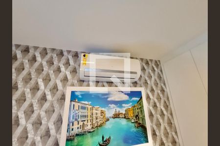 Apartamento à venda com 119m², 3 quartos e 1 vagaQuarto e banheiro serviço adaptado para suíte 