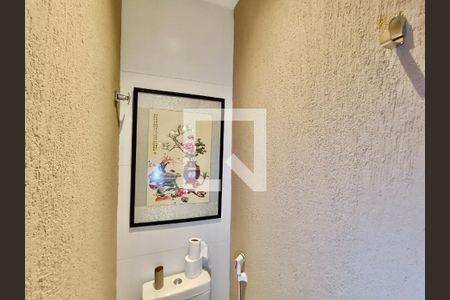 Apartamento à venda com 119m², 3 quartos e 1 vagaSuíte banheiro 