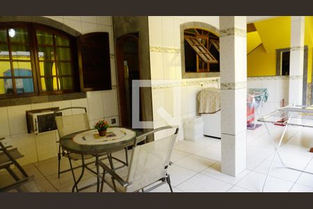 Casa à venda com 253m², 2 quartos e 2 vagasÁrea comum