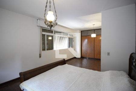 Casa à venda com 413m², 3 quartos e 4 vagasSuíte Master