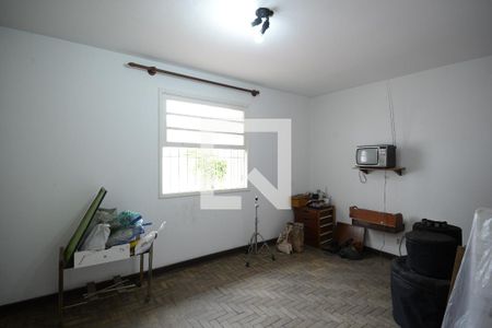 Casa à venda com 413m², 3 quartos e 4 vagasQuarto de Serviço