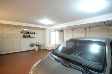 Casa à venda com 413m², 3 quartos e 4 vagasGaragem