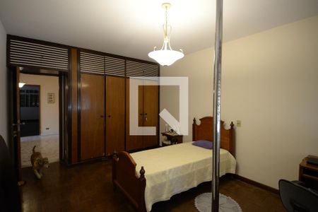 Casa à venda com 413m², 3 quartos e 4 vagasQuarto