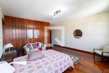 Casa à venda com 498m², 5 quartos e 3 vagas Casa à venda com 498m², 5 quartos e 3 vagasSuíte 2